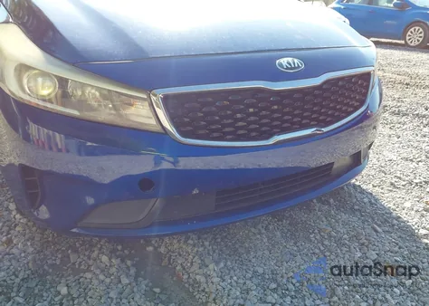 2018 Kia Forte Lx z USA, uszkodzony, nr VIN 3KPFL4A75JE170819